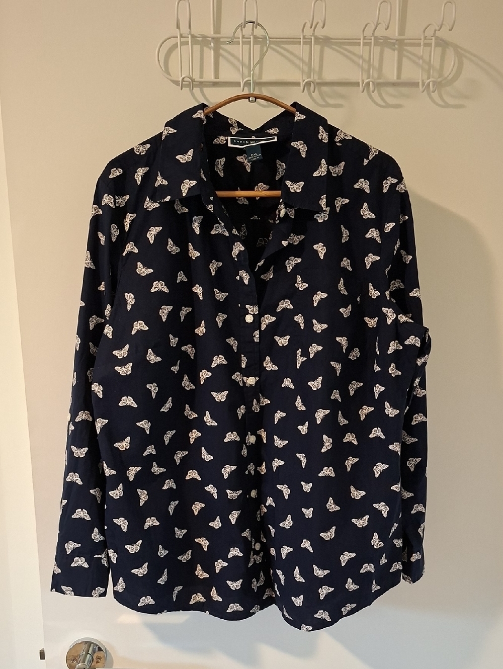 Karen Scott Navy & White Ditsy Butterfly Print Button-down Shirt (Size PXL)